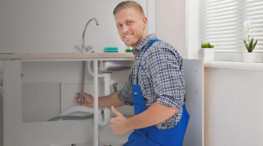Nighttime Plumber in Urich, MO